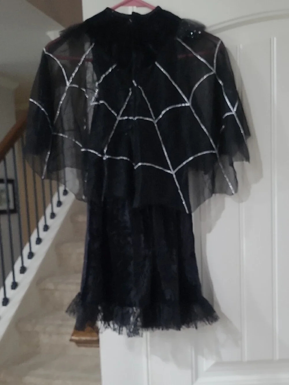 Pottery Barn Kids Black Spider Queen Web Cape Costume/ Dress 3T - Picture 4 of 10